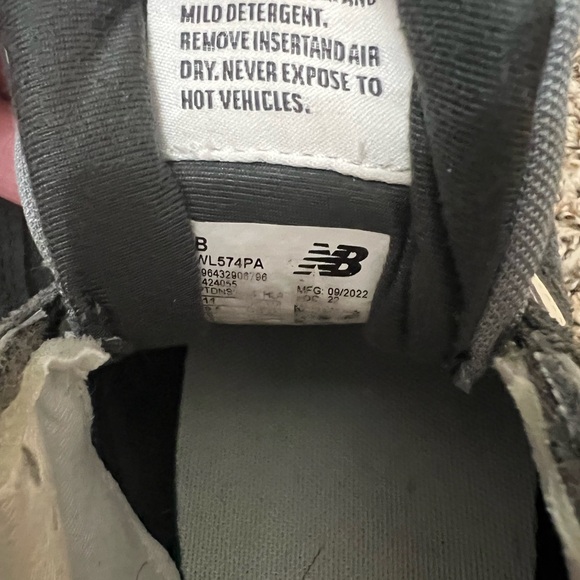 New Balance 574 Women’s Gray Sneakers - Picture 6 of 10